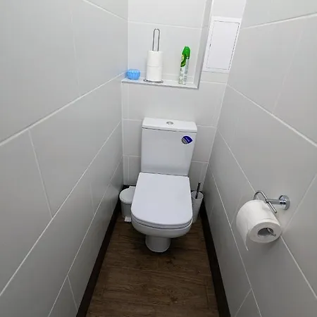 Lovely 2-bedroom Flat In The Heart Of Apartament